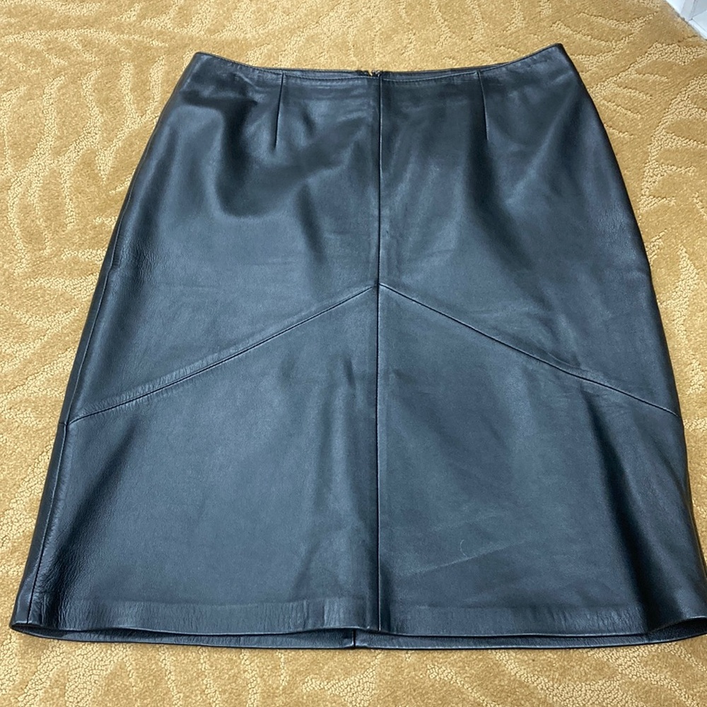 VAKKO sport genuine leather skirt